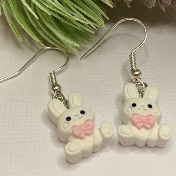 Bunny Earring, Easter Earring, Easter Basket Earring, Bunny Rabbit Earring - Picture 4 of 5